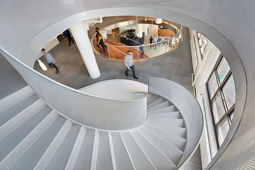 wieden-kennedy-office-nyc-designboom16.webp