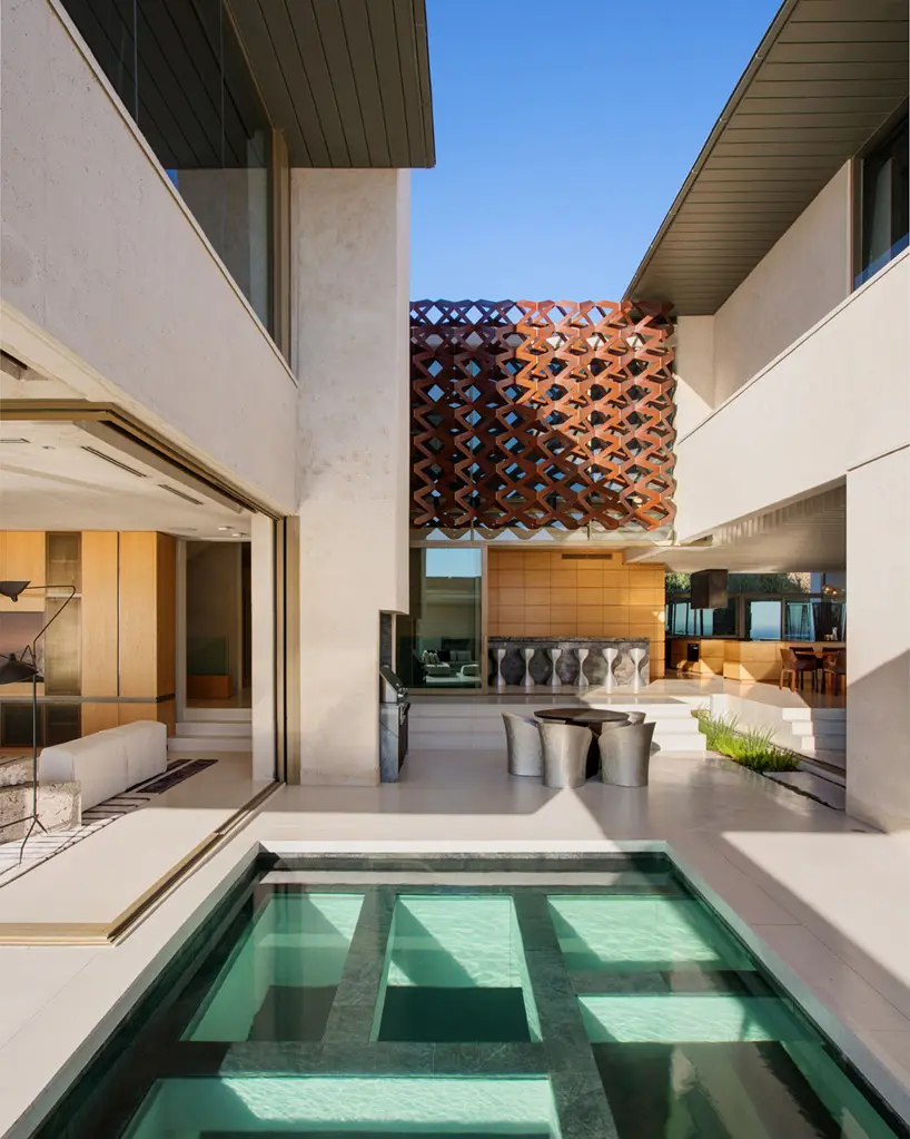 SAOTA-OVD-919-house-cape-town-south-africa-designboom-06.webp