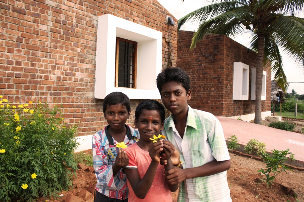 144801vrf1laz93hwj6gom.jpg.jpg