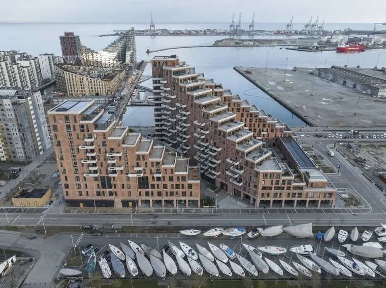 resize,w_760.webp