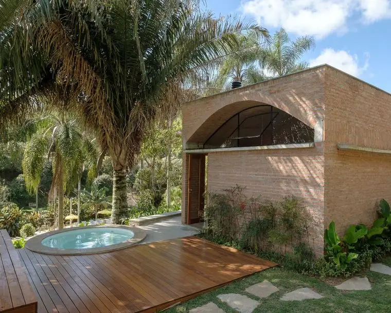 resize,w_760.webp