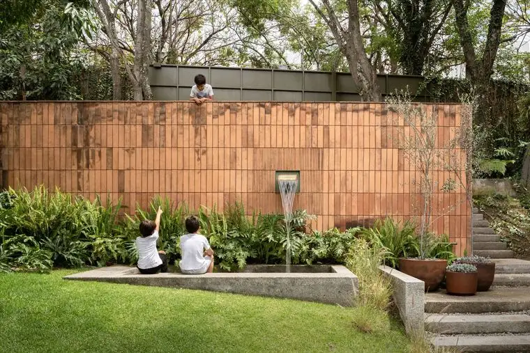 resize,w_760.webp