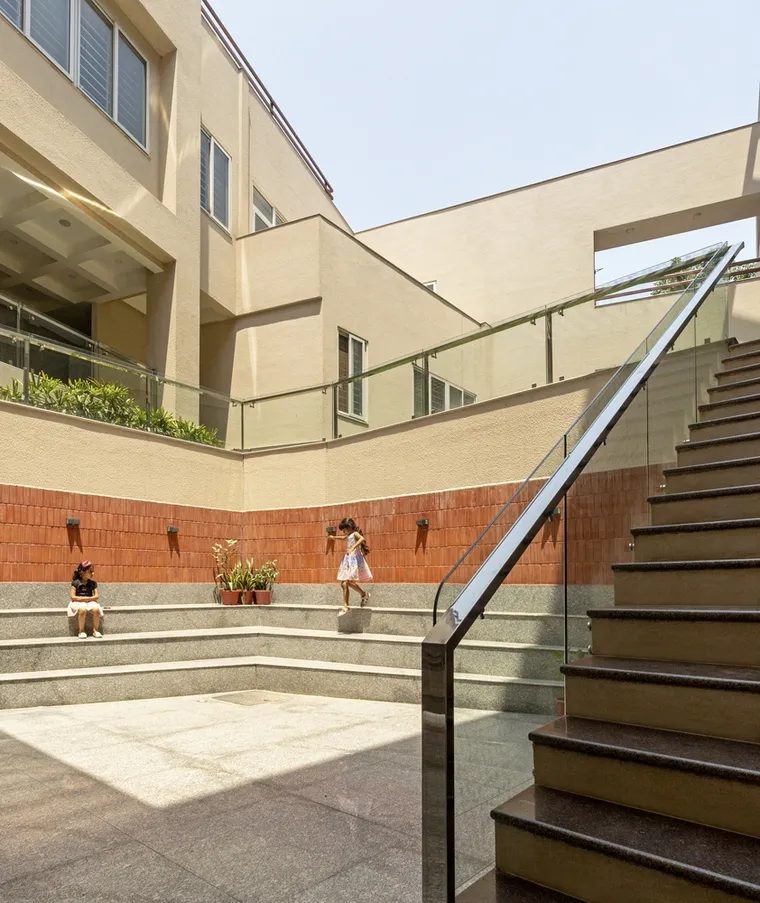 resize,w_760.webp