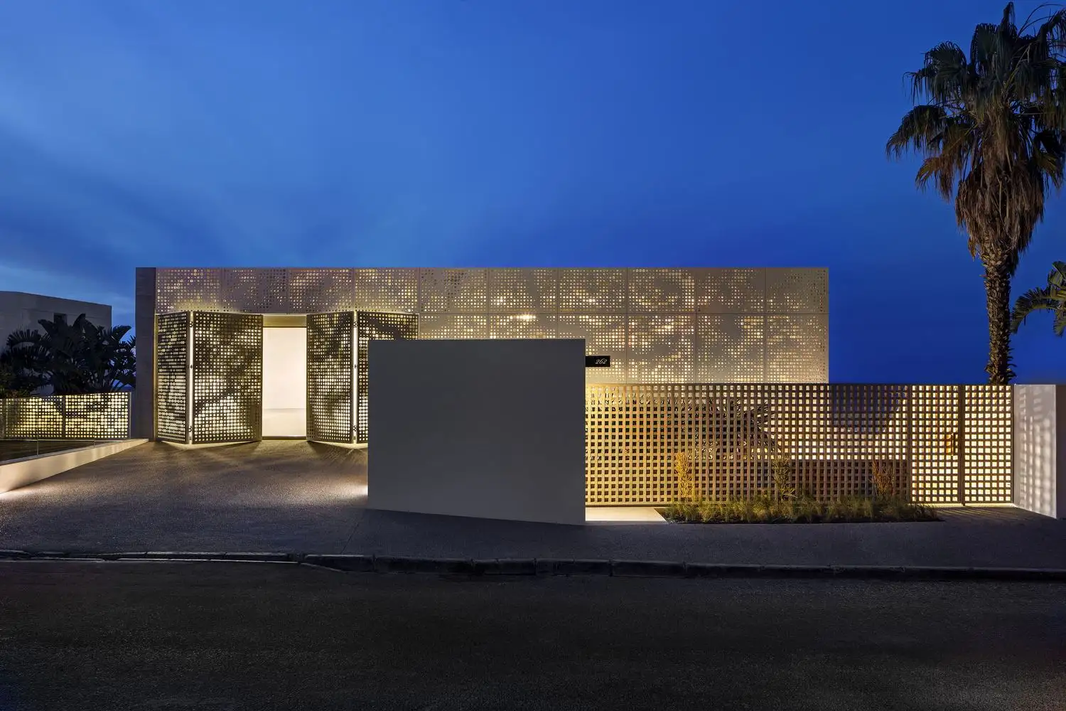 T1YlATBm_T1RCvBVdK.webp.webp