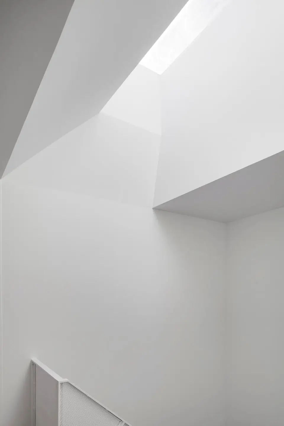 T1kWdTB_LT1RCvBVdK.webp.webp