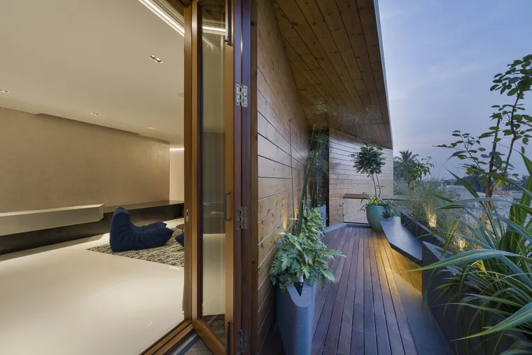 resize,w_760.webp