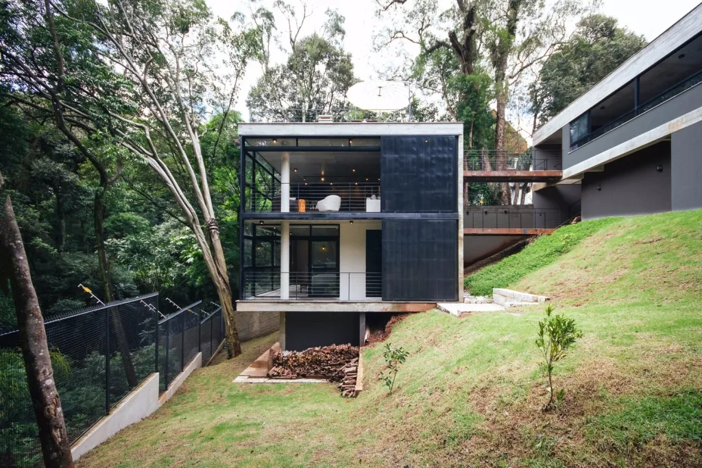 T1F4J_BXDT1RCvBVdK.webp.webp