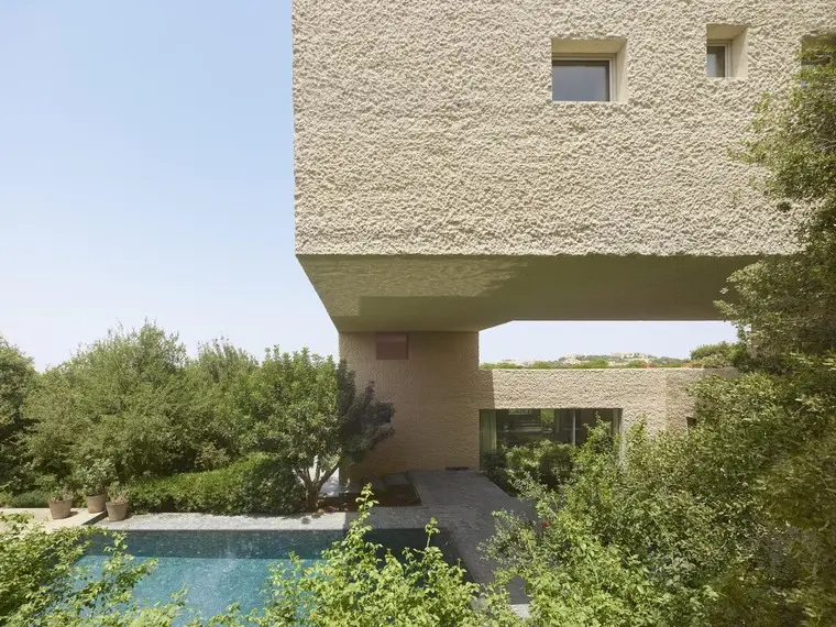 resize,w_760.webp