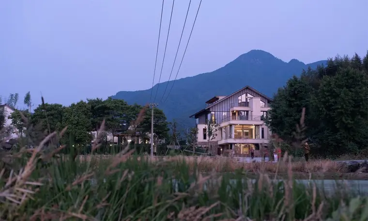 resize,w_760.webp