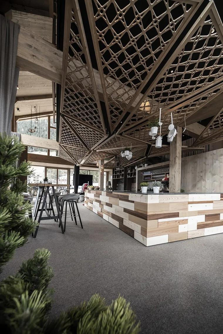 resize,w_760.webp