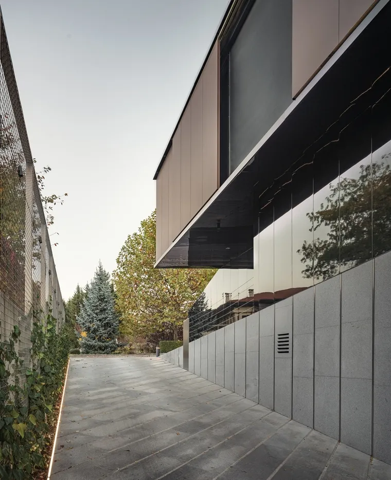 resize,w_760.webp