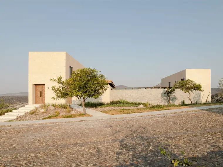resize,w_760.webp
