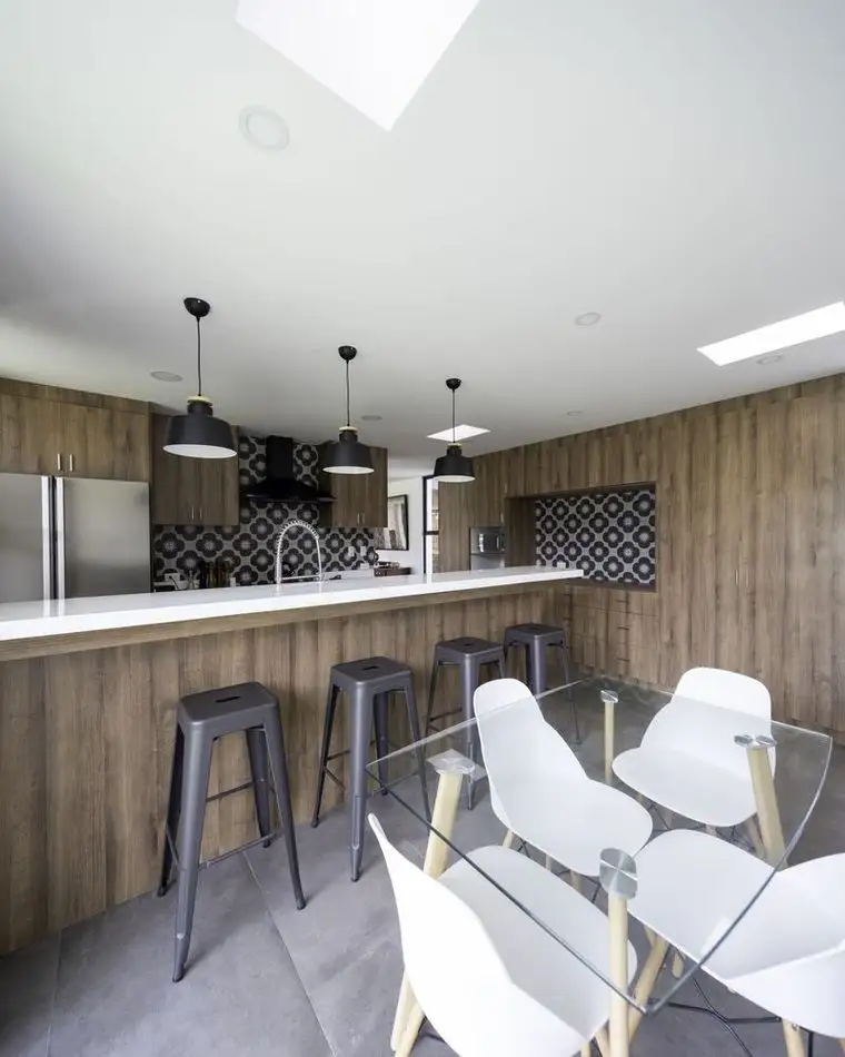 resize,w_760.webp