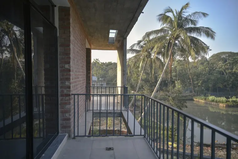resize,w_760.webp