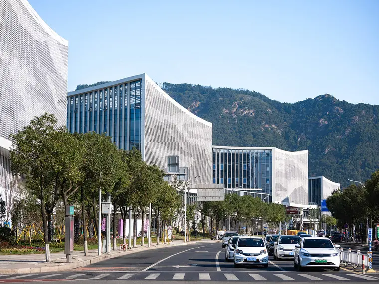 resize,w_760.webp