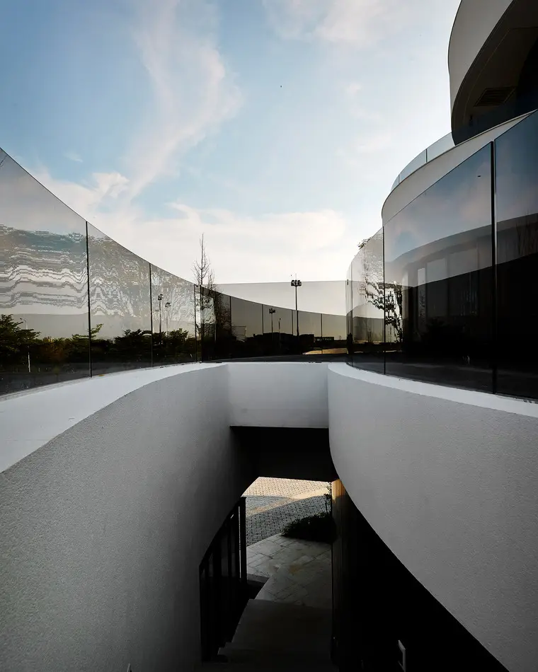 resize,w_760.webp