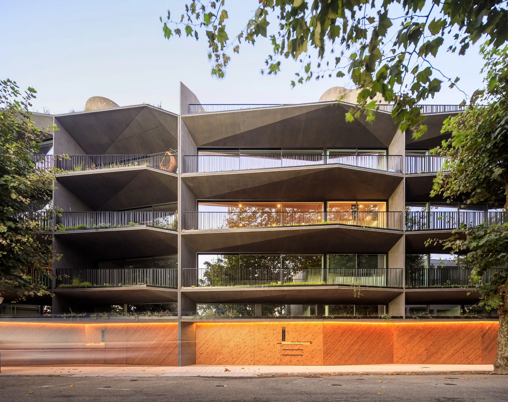 1032 Foz 住宅楼 dEMM Arquitectura_1179865_10.webp
