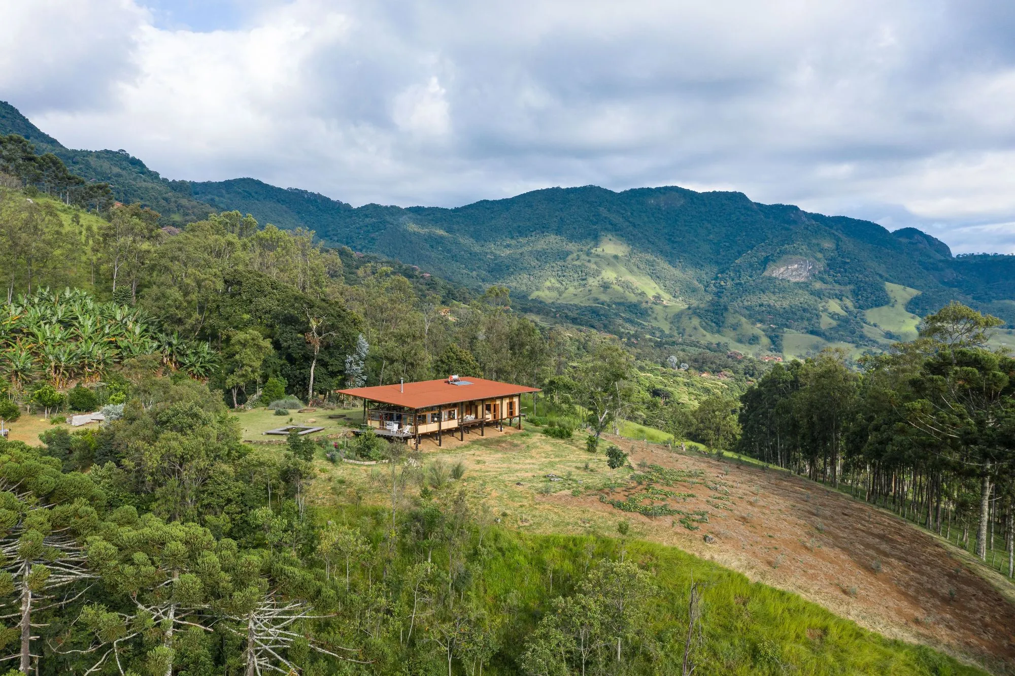 Acaiacá 住宅 Gui Paoliello Arquiteto_1179404_20.webp