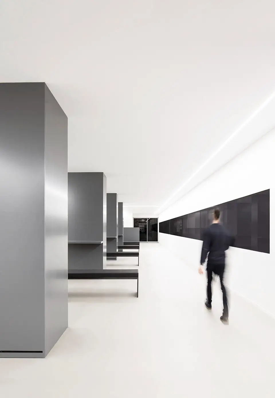 ARV 办公室，西班牙 Fran Silvestre Arquitectos_06.webp