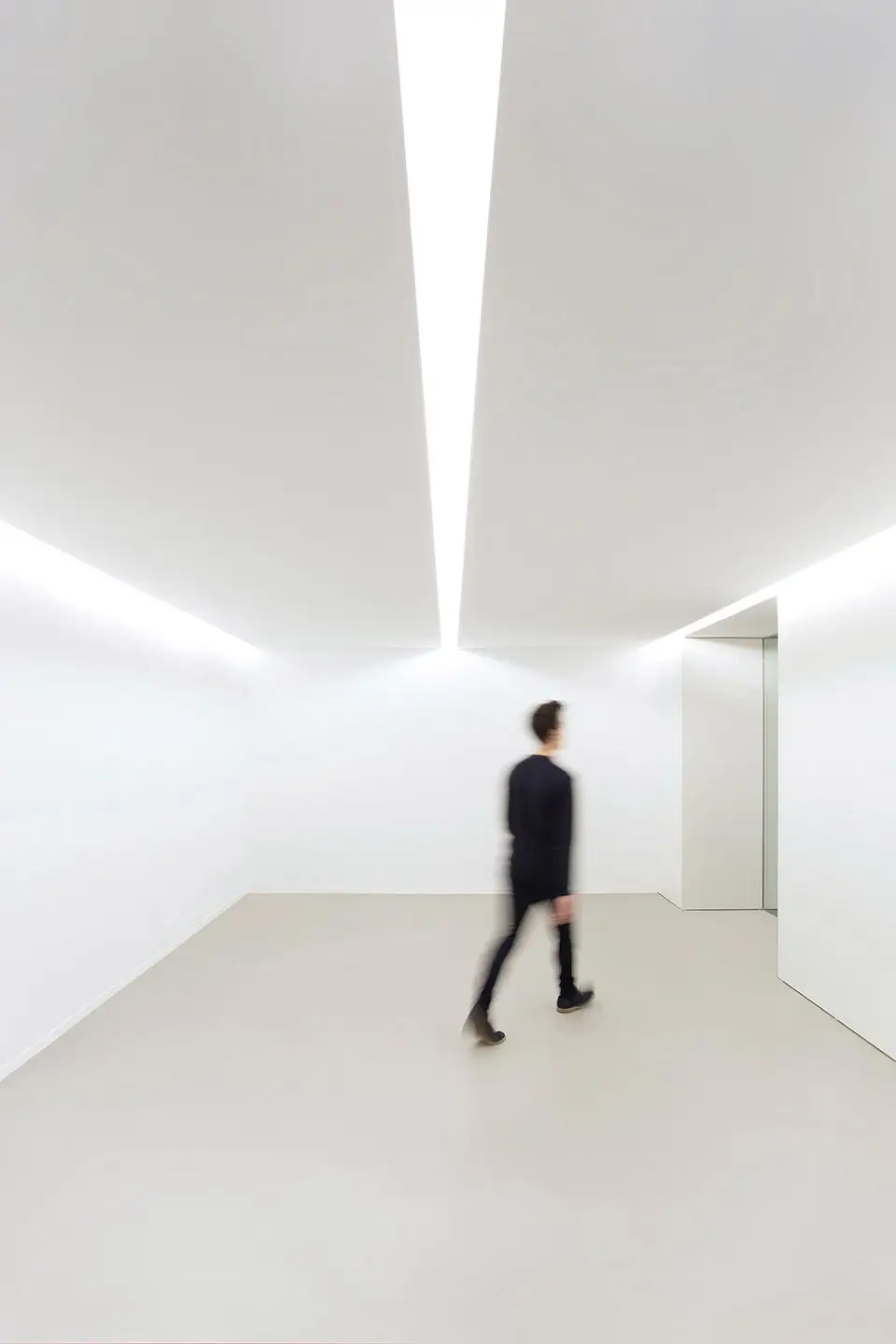 ARV 办公室，西班牙 Fran Silvestre Arquitectos_18.webp