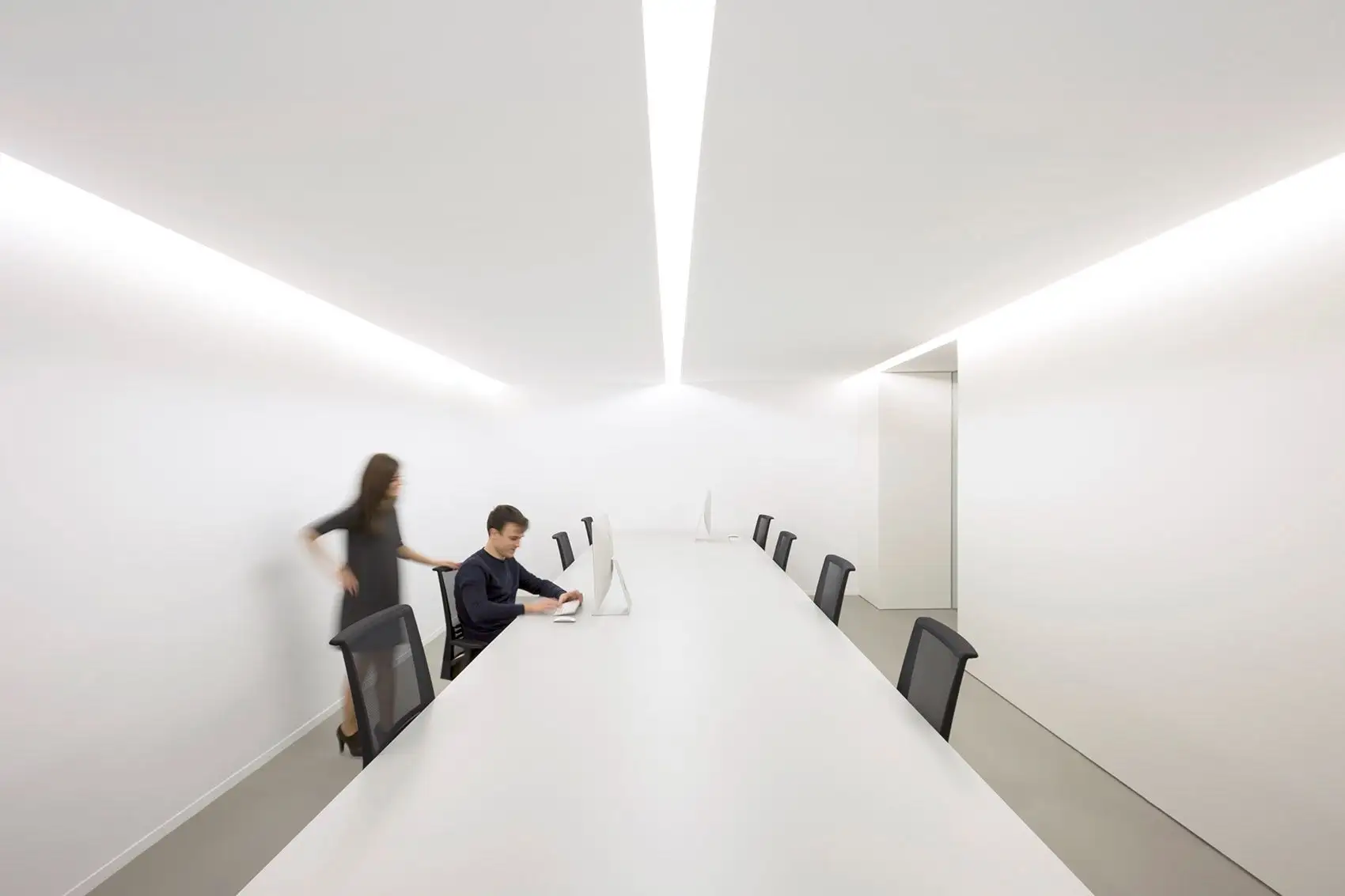 ARV 办公室，西班牙 Fran Silvestre Arquitectos_20.webp