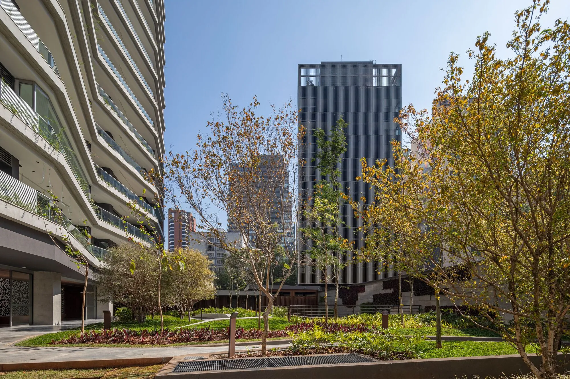 Alameda Jardins 大楼 aflalo gasperini arquitetos_1174436_3.webp