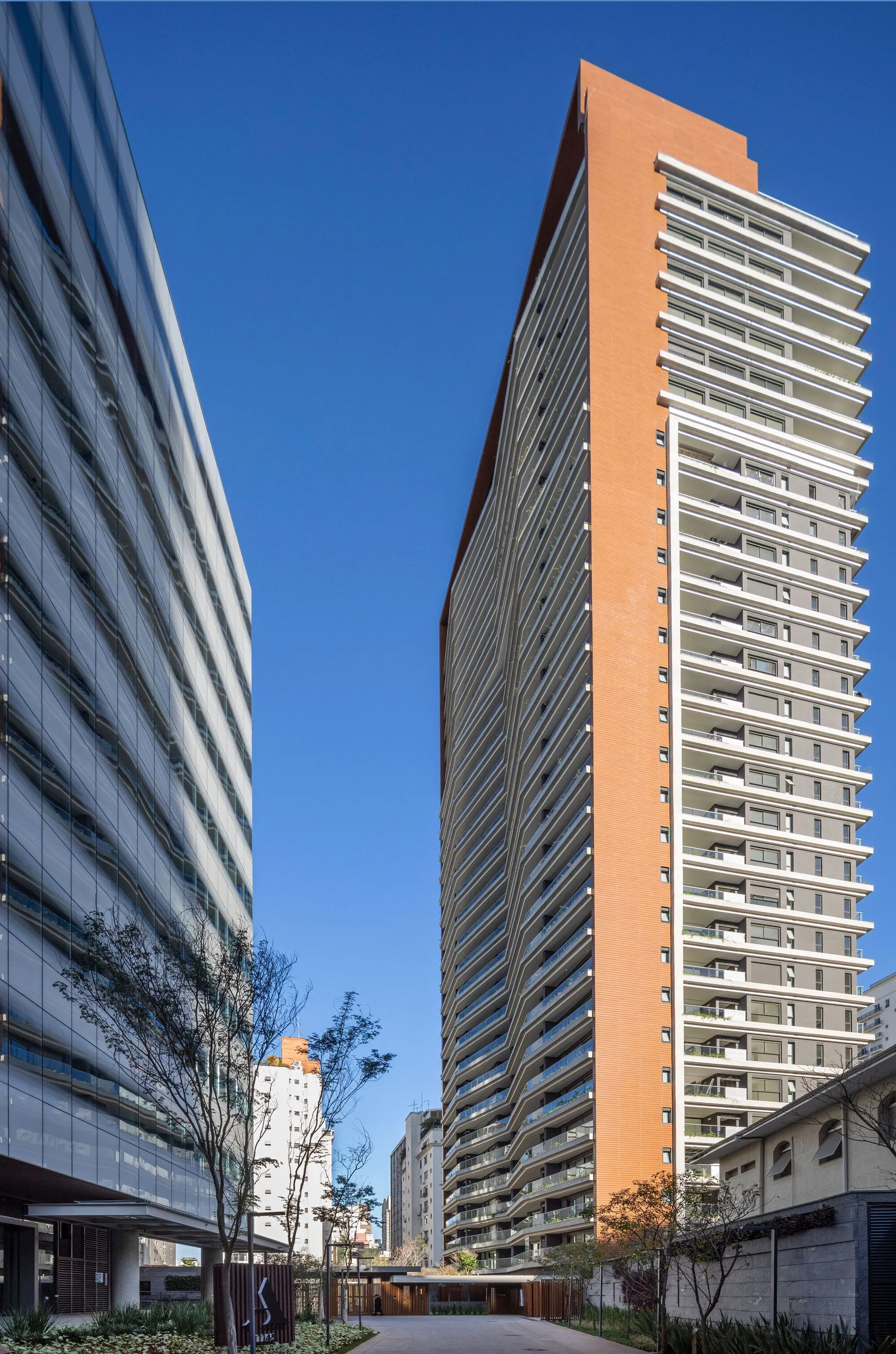Alameda Jardins 大楼 aflalo gasperini arquitetos_1174436_4.webp
