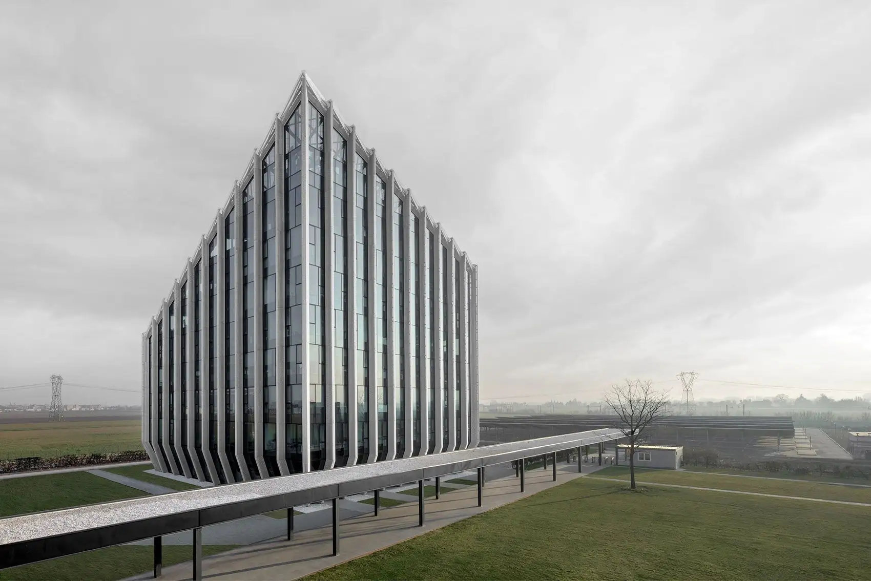 Bonfiglioli总部大楼，意大利 Peter Pichler Architecture_05.webp