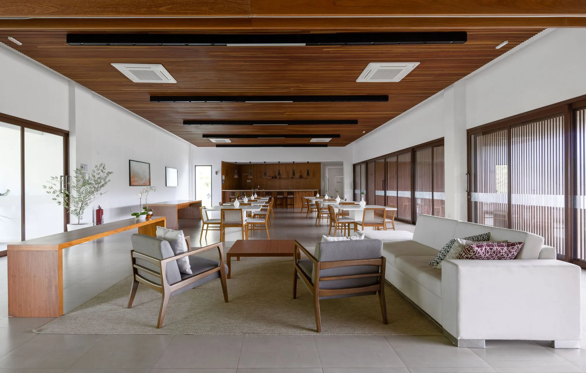 Alphaville Jundiaí 会所 DMDV arquitetos_1173697_7.webp