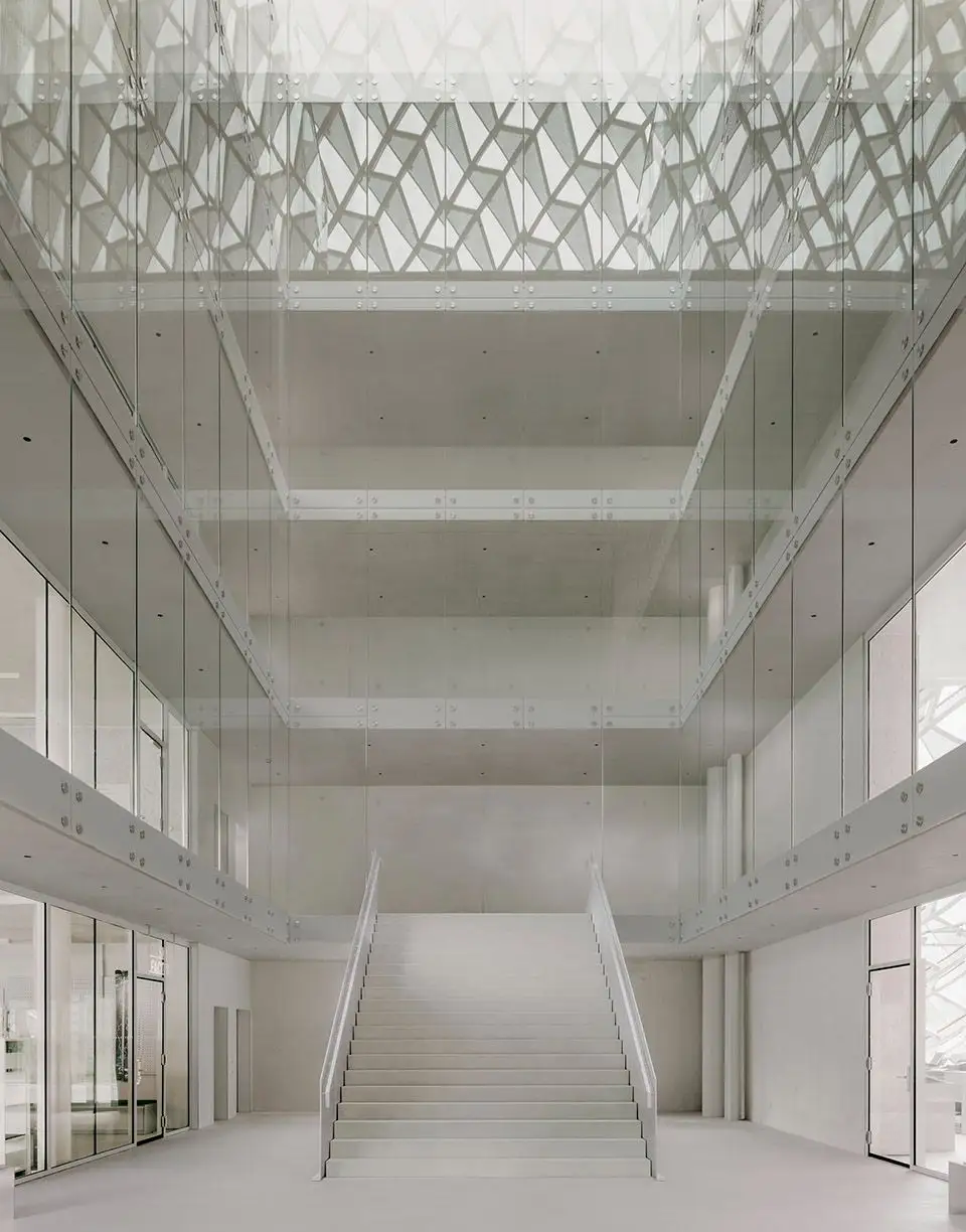 Dynafit雪豹总部，德国 Barozzi Veiga_12.webp