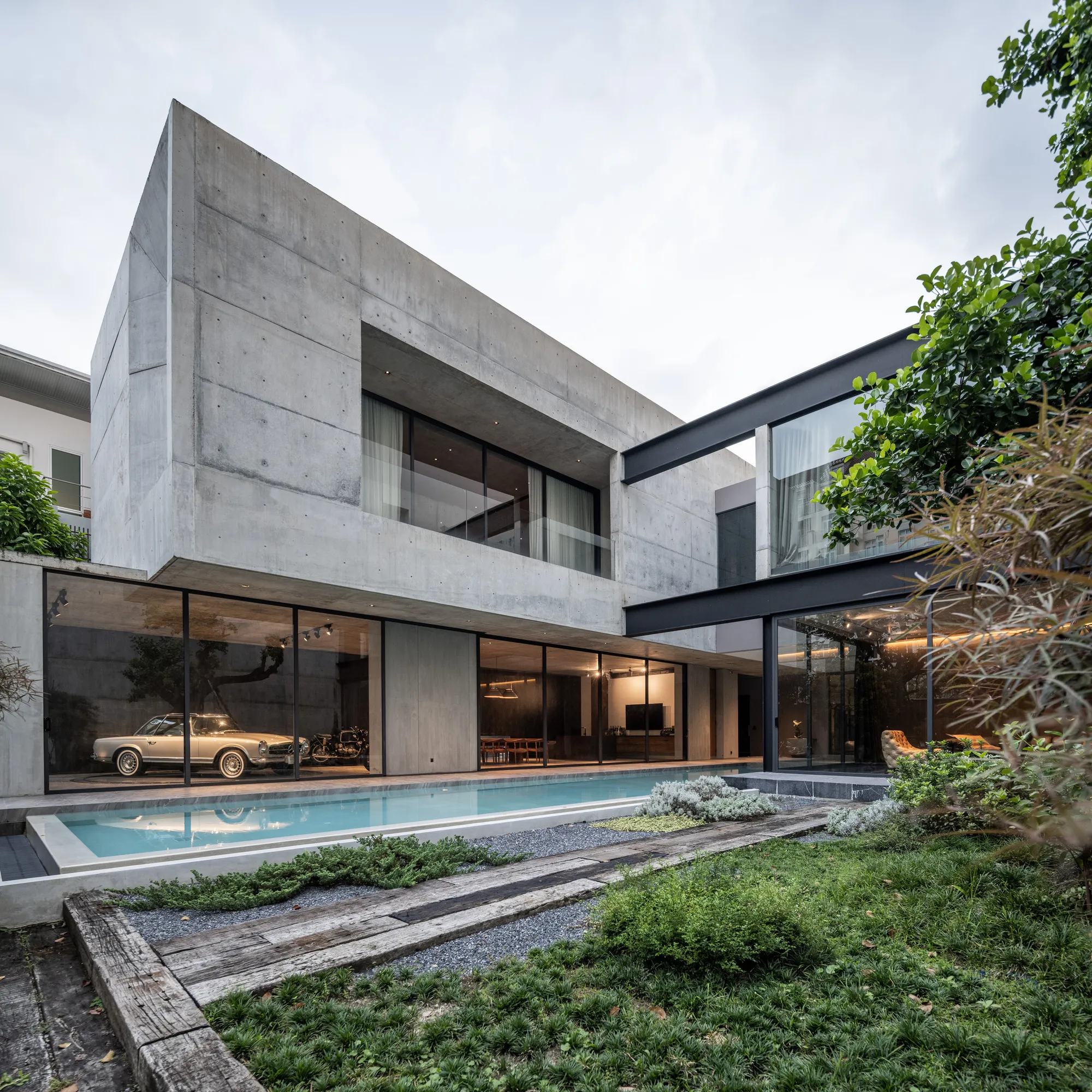 Baan Akat-Yen 住宅 Studio Krubka_1179413_2.webp