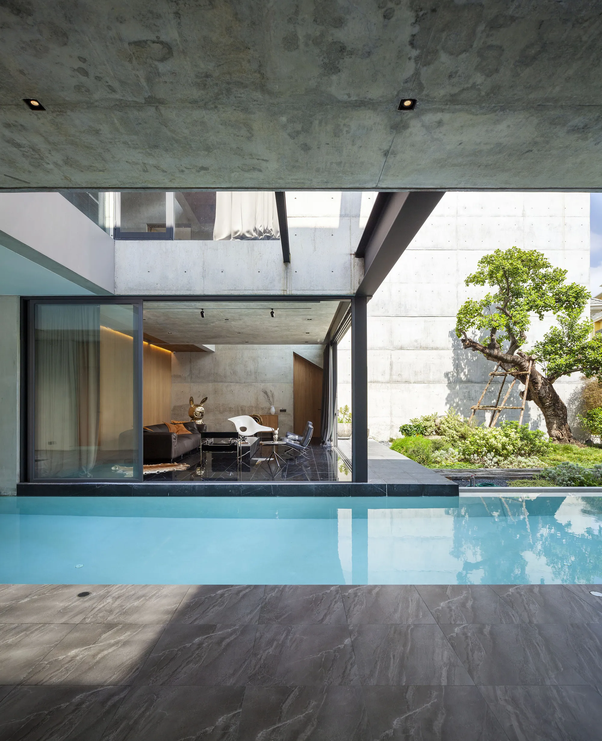 Baan Akat-Yen 住宅 Studio Krubka_1179413_9.webp