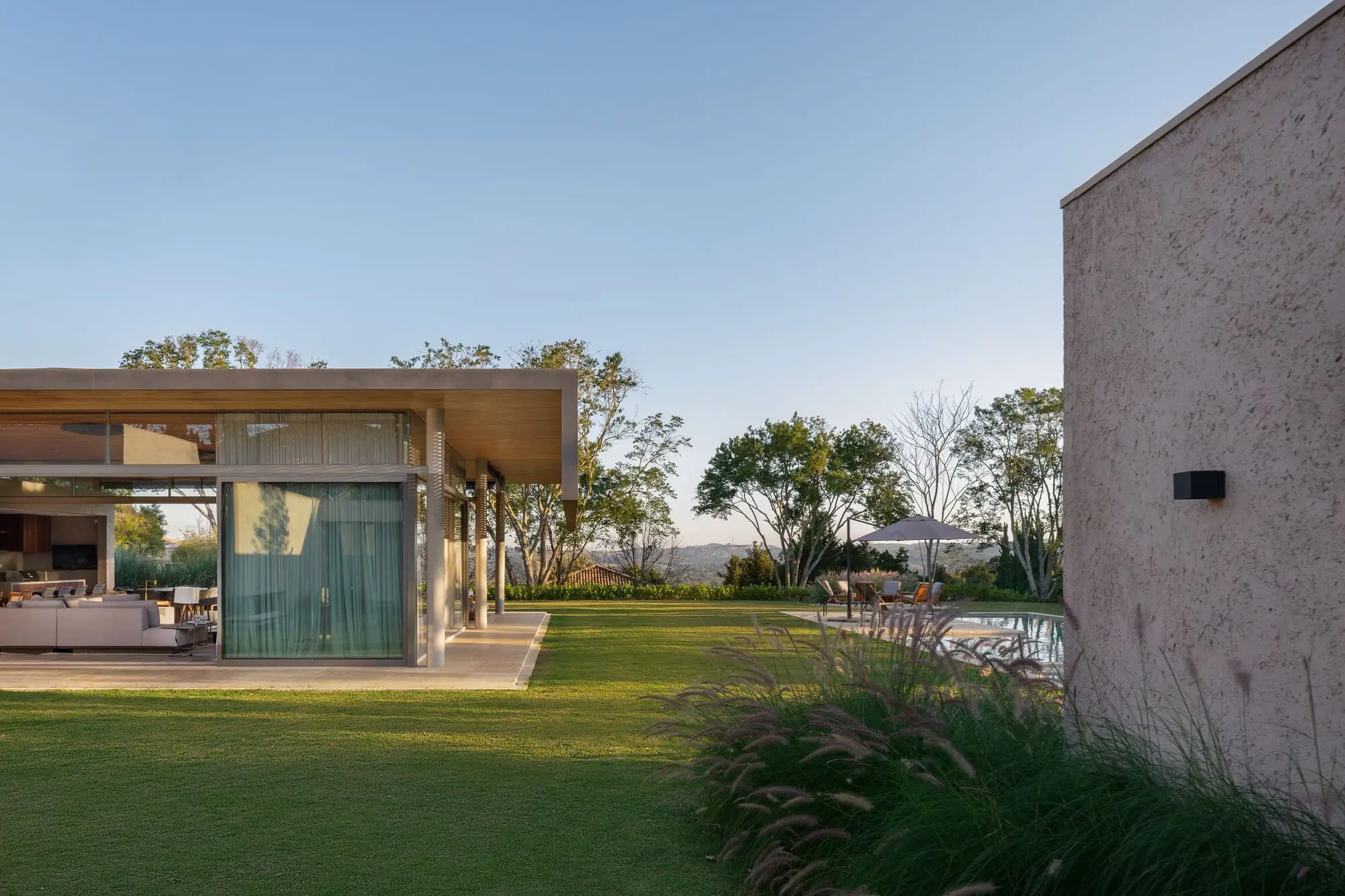 Braúnas 住宅 Reinach Mendonça Arquitetos Associados_1174787_7.webp