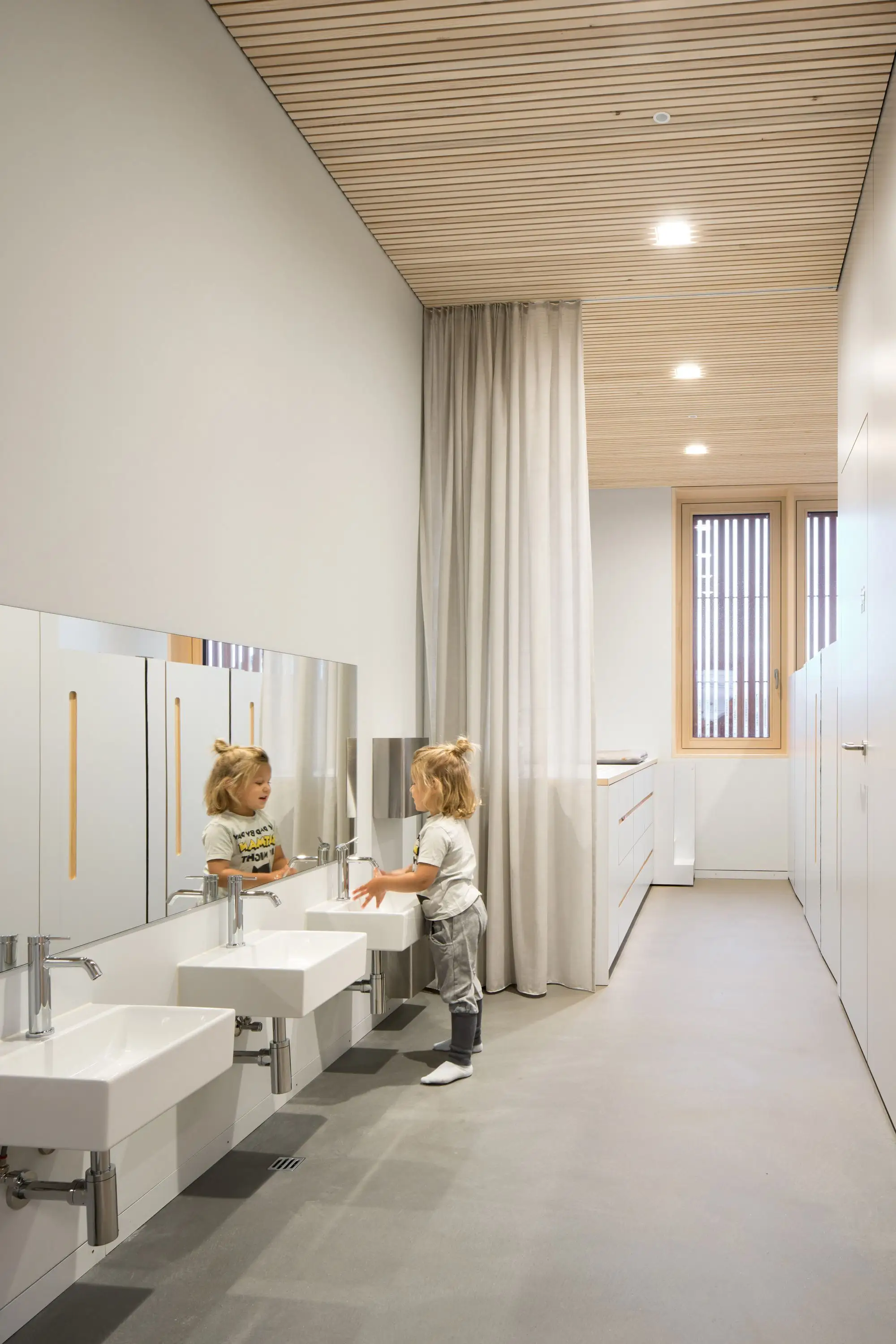 Brunnengasse 儿童之家 Bernardo Bader Architekten_1183275_11.webp