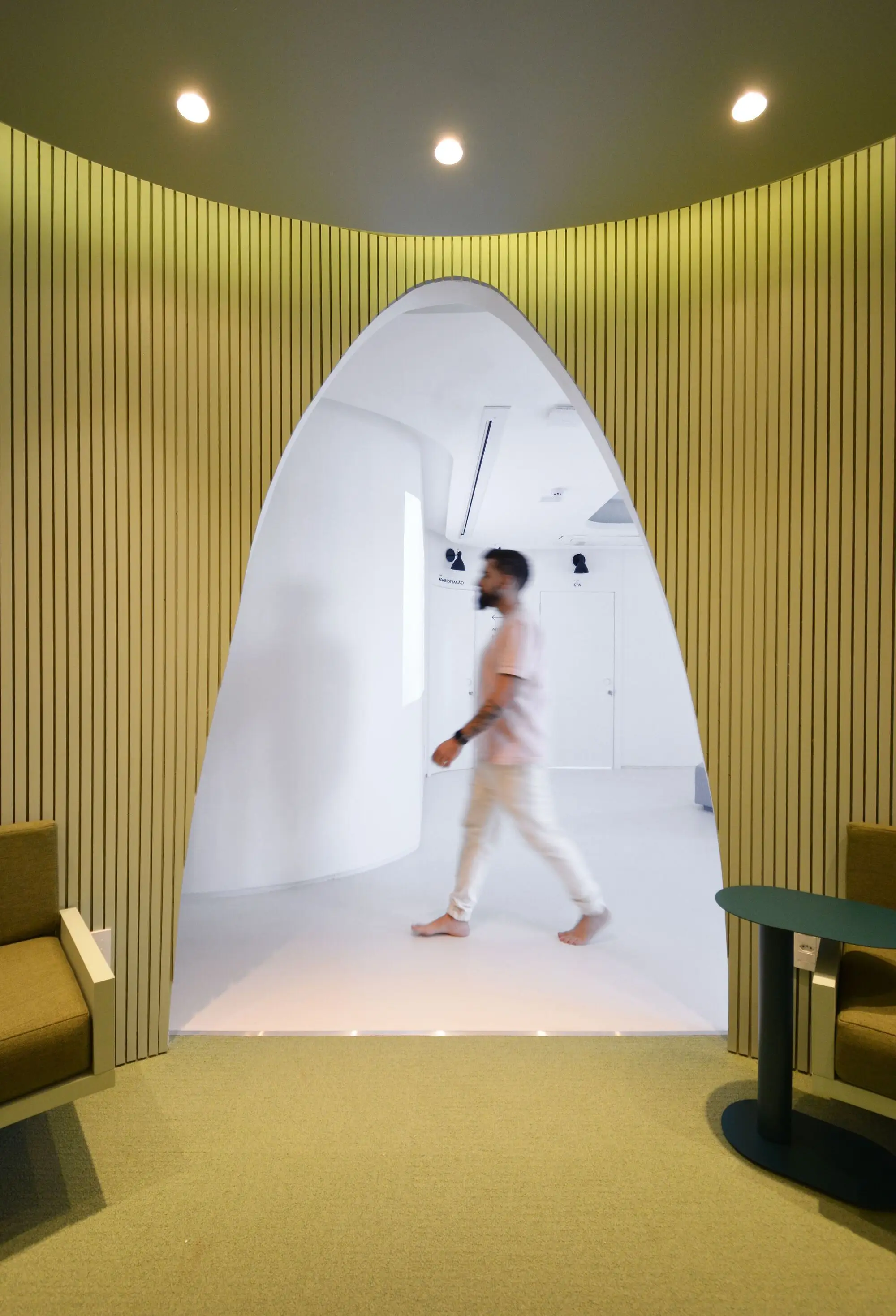 Bruno Albernaz 诊所 Studio Medeiros Arquitetura_1173559_16.webp