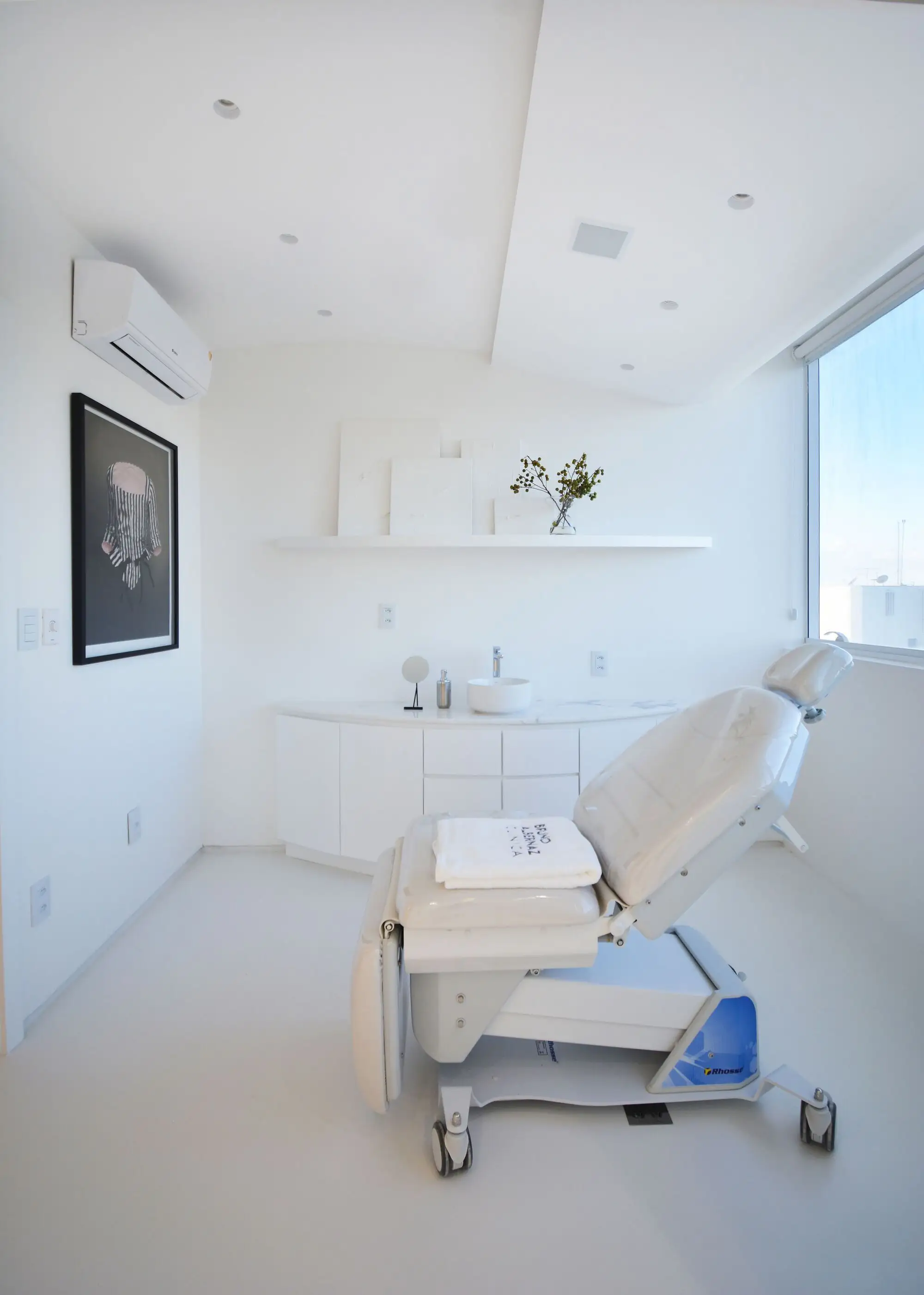 Bruno Albernaz 诊所 Studio Medeiros Arquitetura_1173559_23.webp