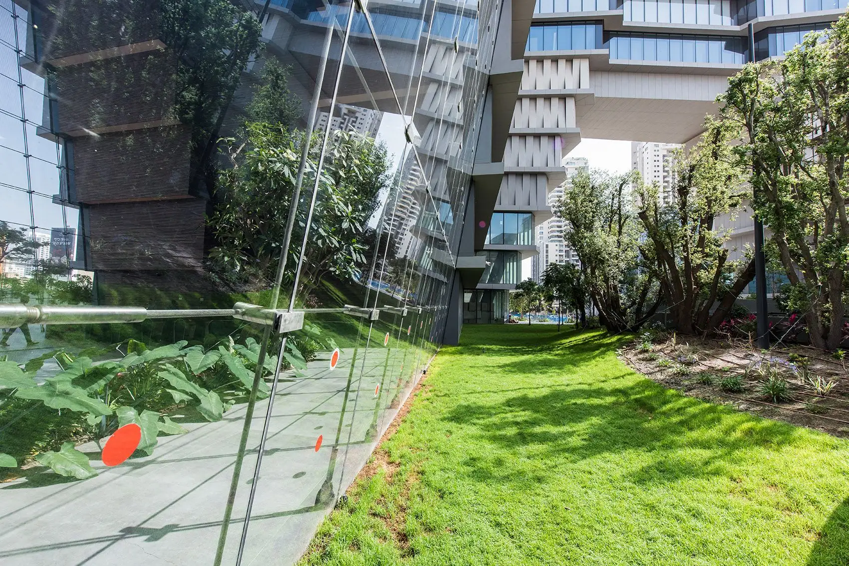 ToHA办公楼，以色列 Ron Arad Architects   Yashar Architects_07.webp