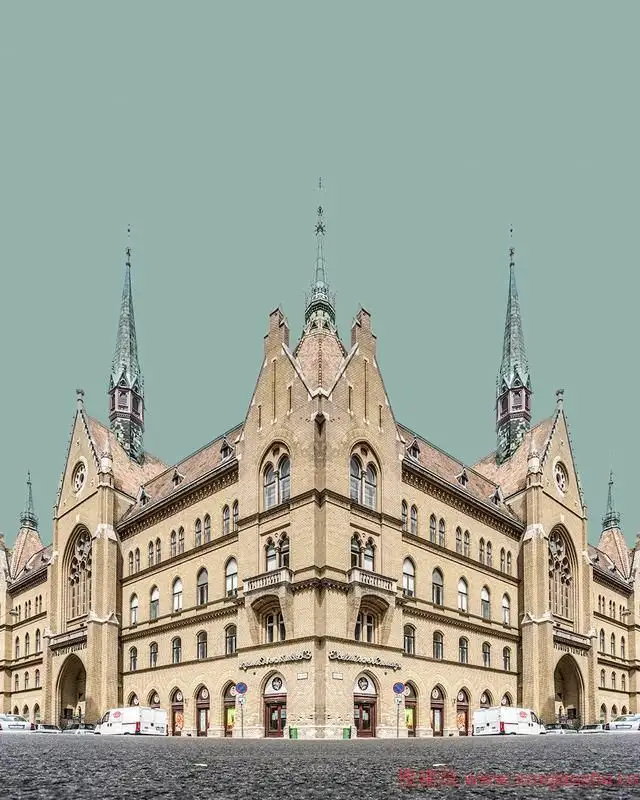 Zsolt Hlinka的拼贴照片塑造完美对称地布达佩斯建筑_4265_7.webp