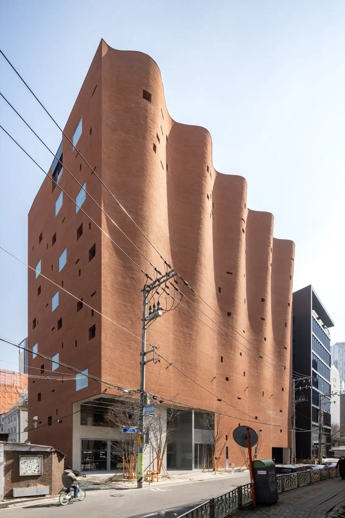 W-Mission总部大楼，首尔 Behet Bondzio Lin Architekten_05.webp