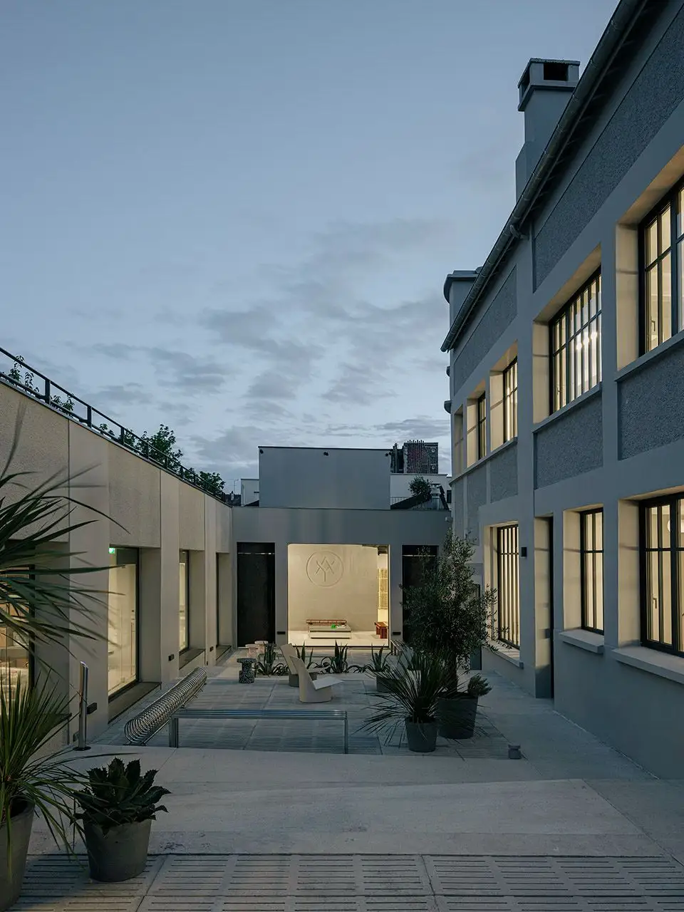 YARD总部，法国 Exbrayat Enrico Architectes_11.webp