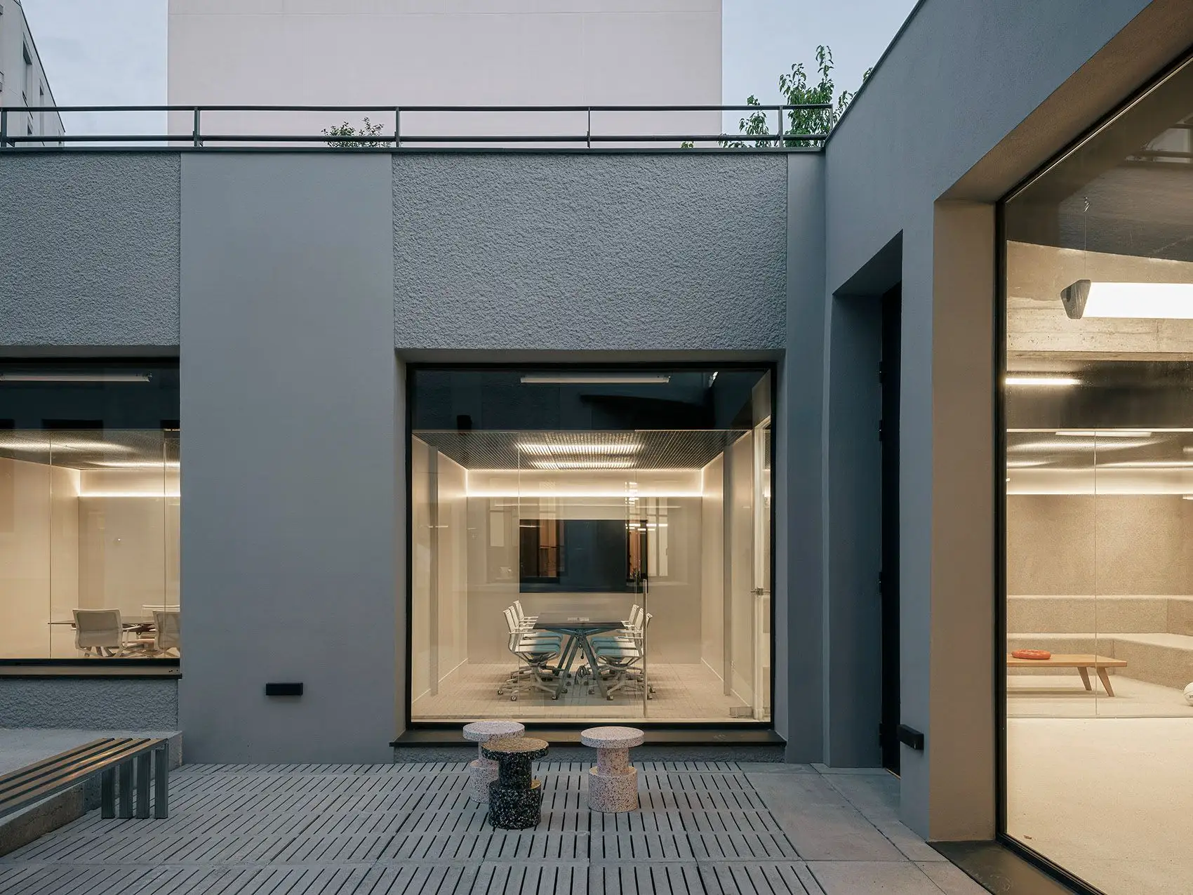 YARD总部，法国 Exbrayat Enrico Architectes_12.webp