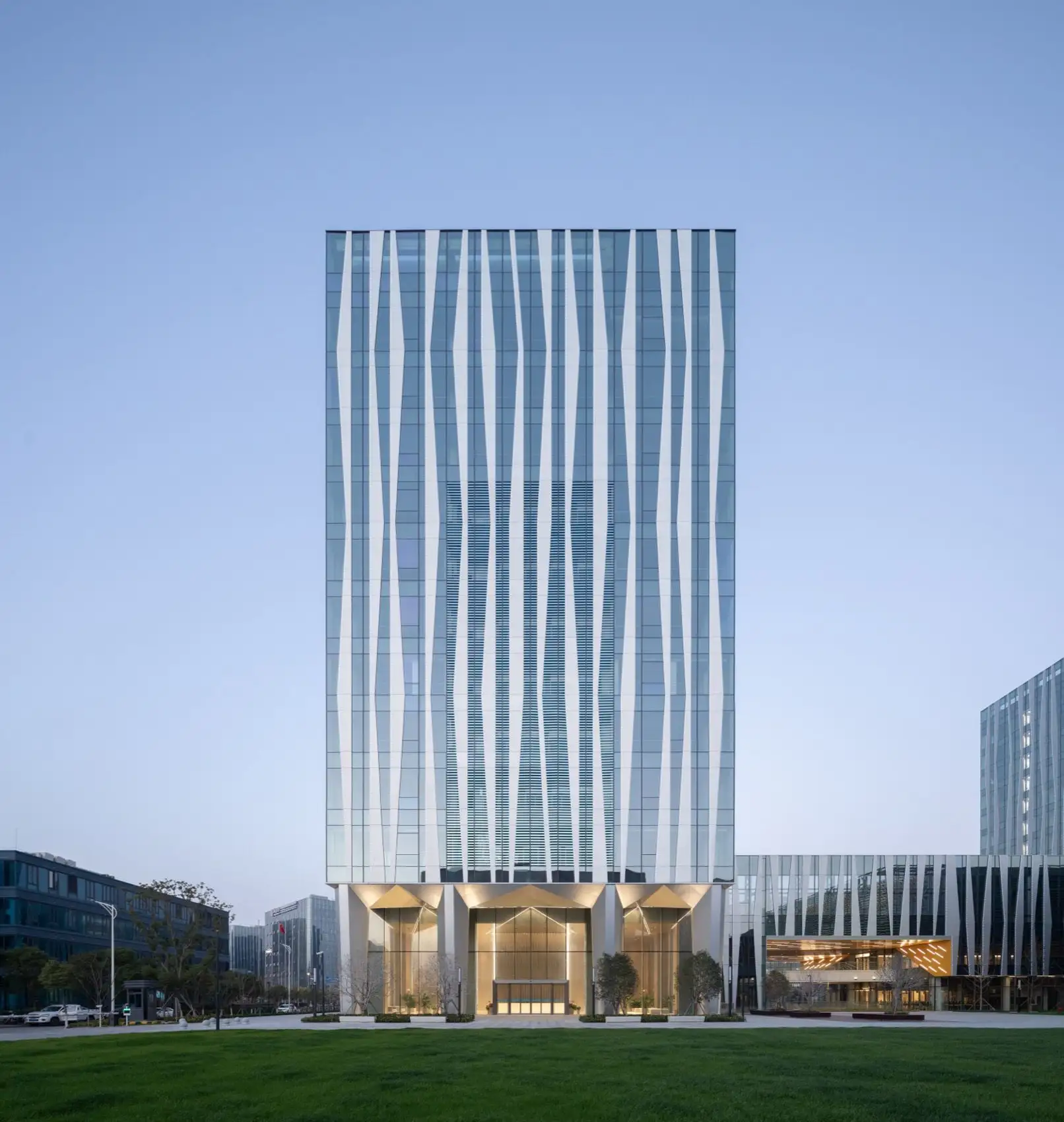 上海临港海立方科技园三期 FTA建筑设计_09.webp