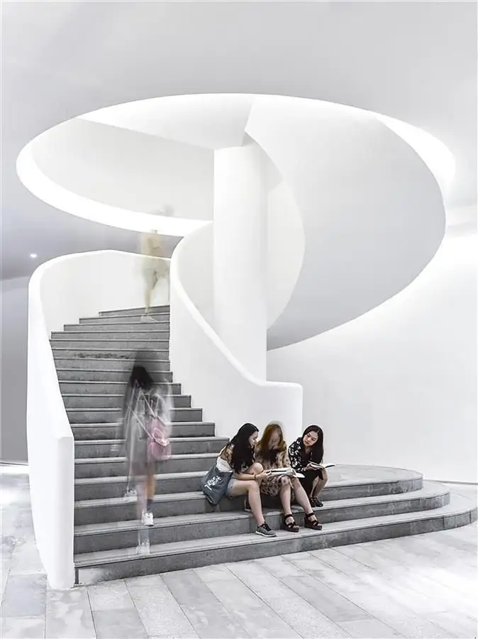 一座垂直的街道美术馆：二沙文立方，广州---扉建筑 FEI Architects_9056_15.webp