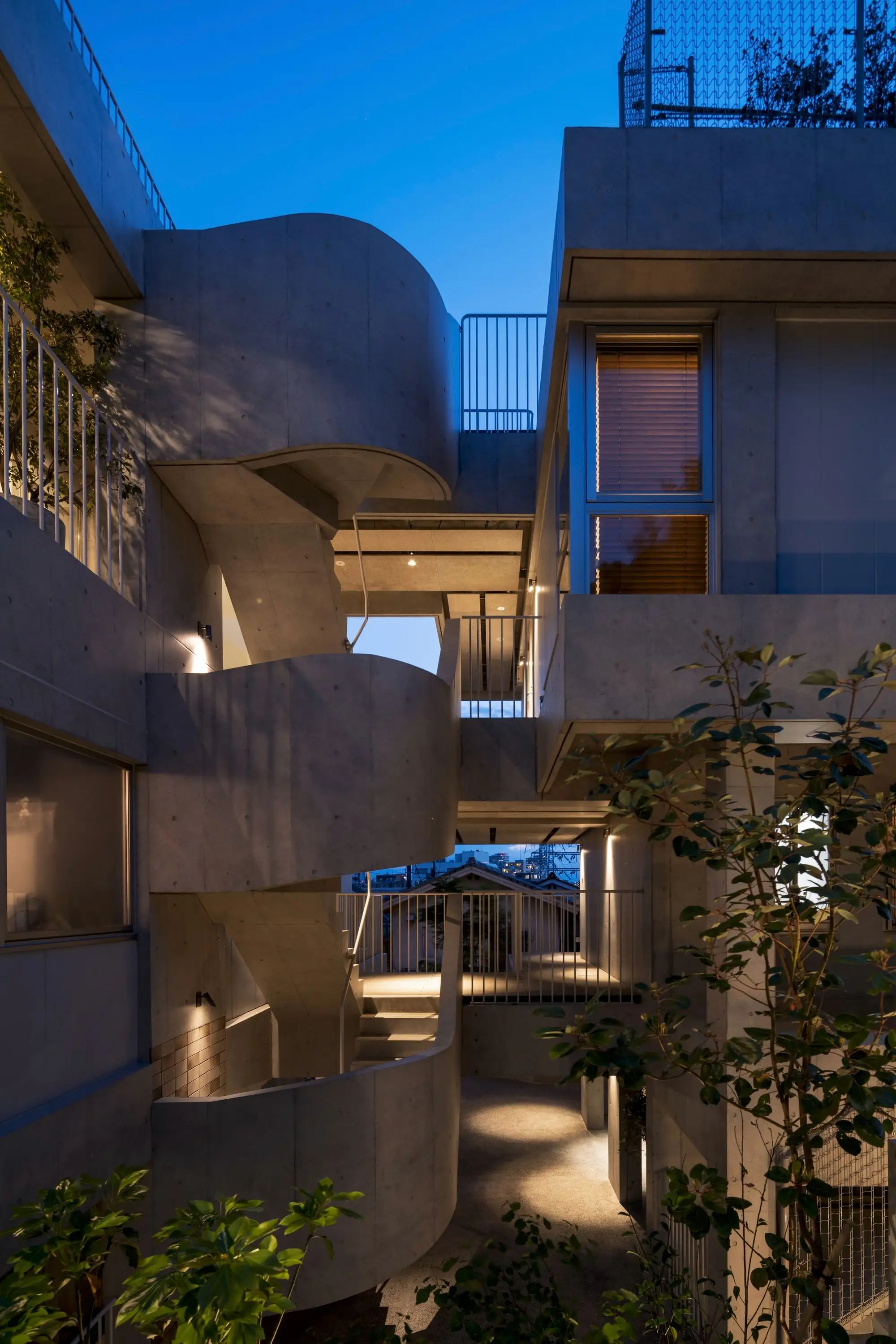 CHIDORI TERRACE 合作住宅 藤原彻平建筑设计事务所   FUJIWALABO 藤原彻平建筑设计事务所_1170803_22.webp