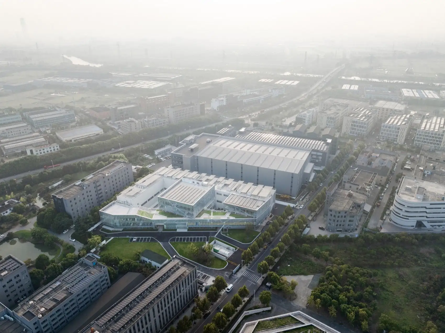 中达科技办公综合体，浙江海盐 半场半地_04.webp