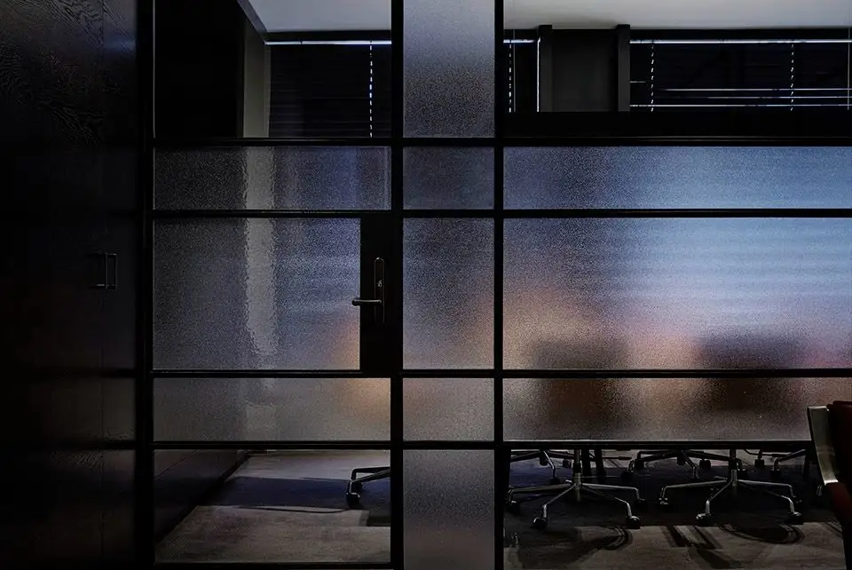 低调奢华的贷款办理办公场所 b.e architecture_10.webp