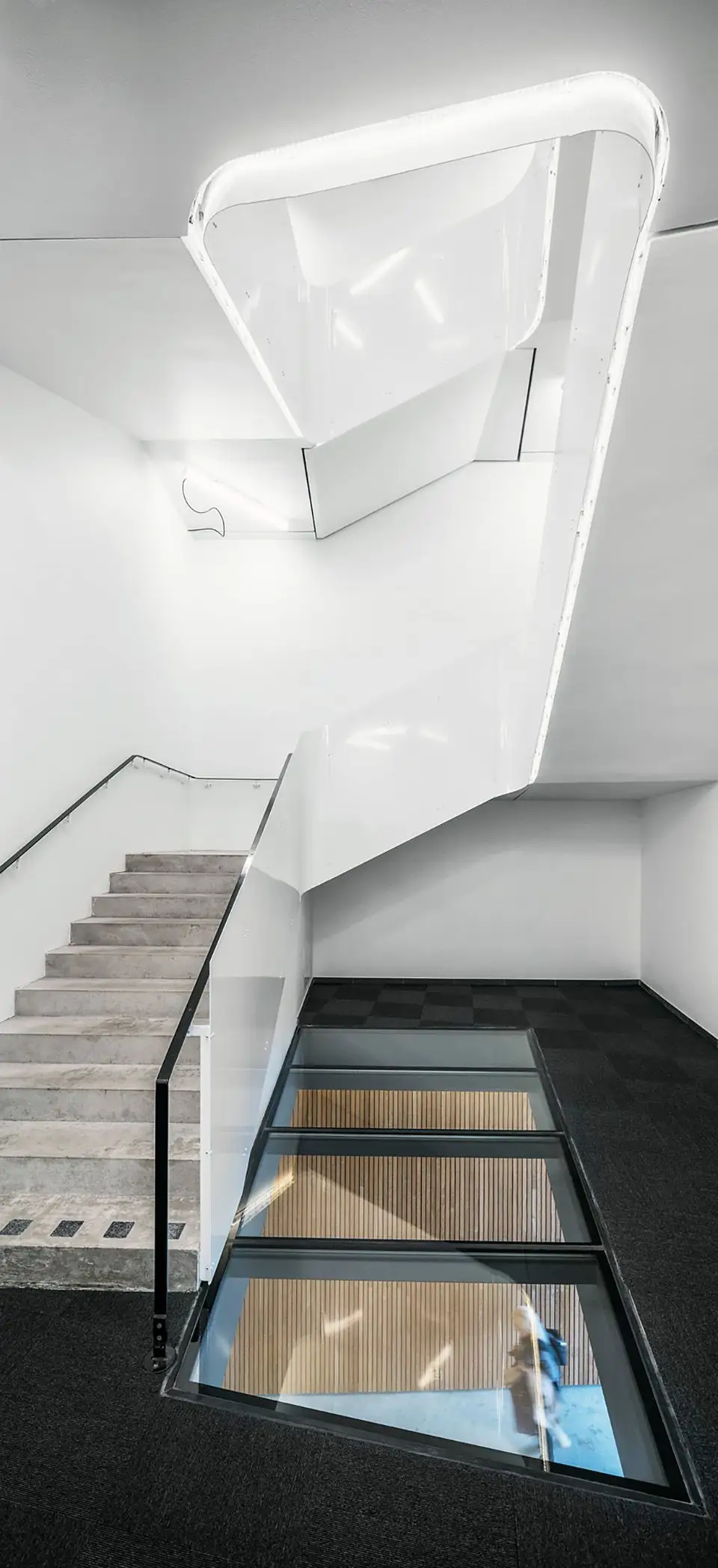 冰状体办公楼 FOJAB ARKITEKTER_07.webp