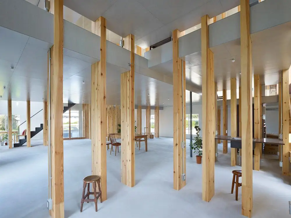 在 小树林 里办公，日本 Mamiya Shinichi Design Studio_10.webp