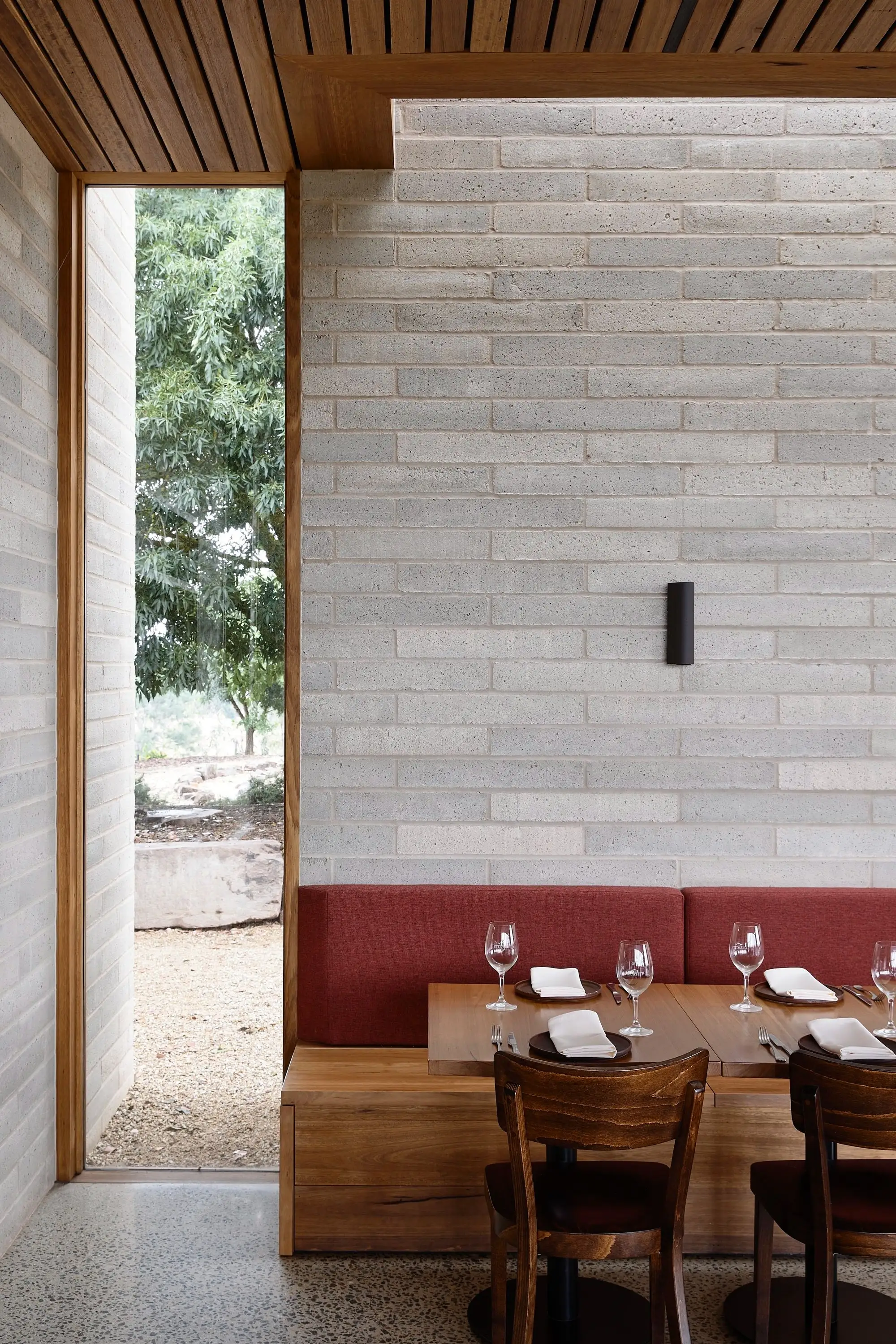 Delatite 酒庄品酒室 Lucy Clemenger Architects_1173552_16.webp