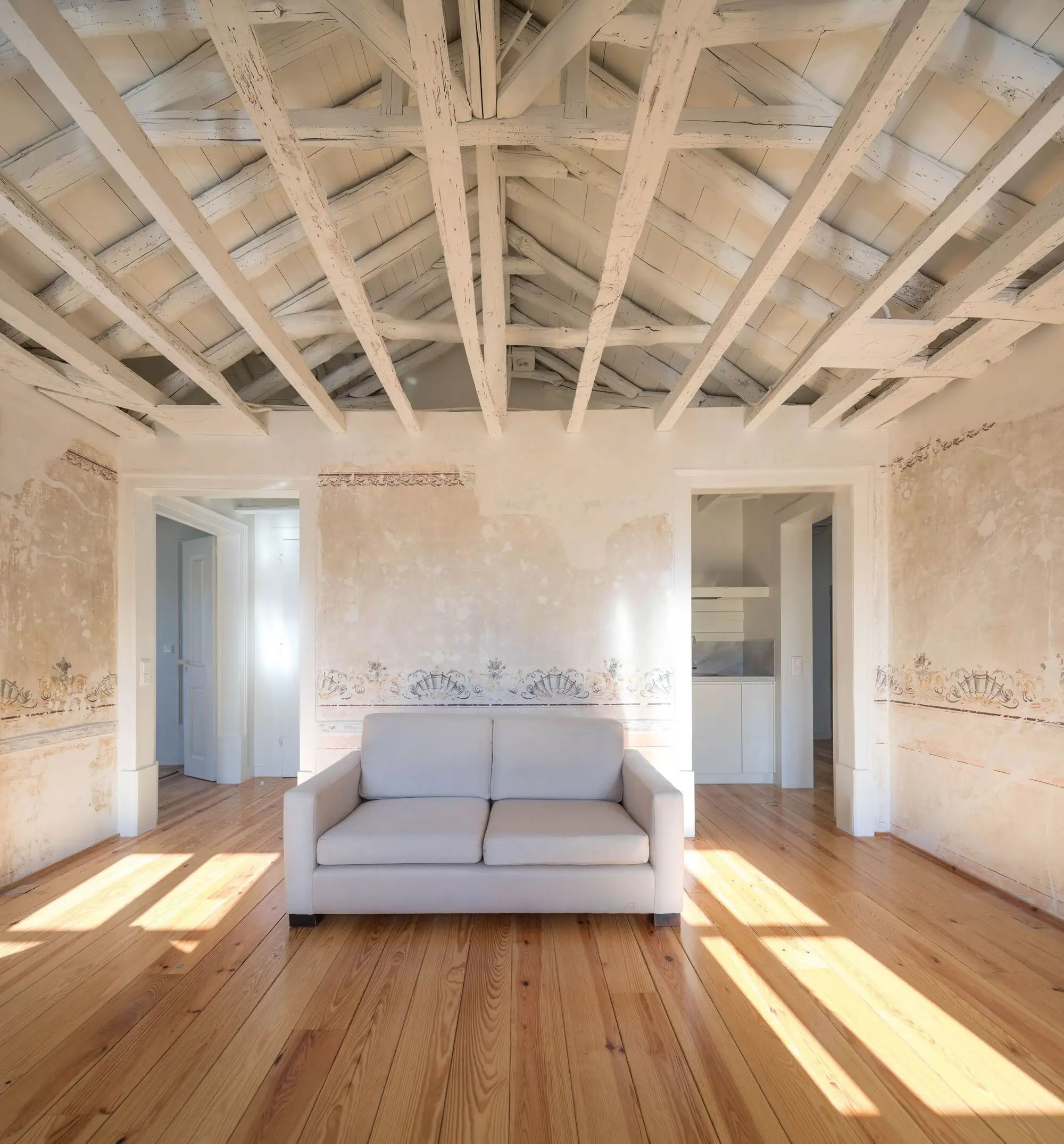 Douradores 住宅楼改造 José Adrião Arquitetos_1179461_6.webp